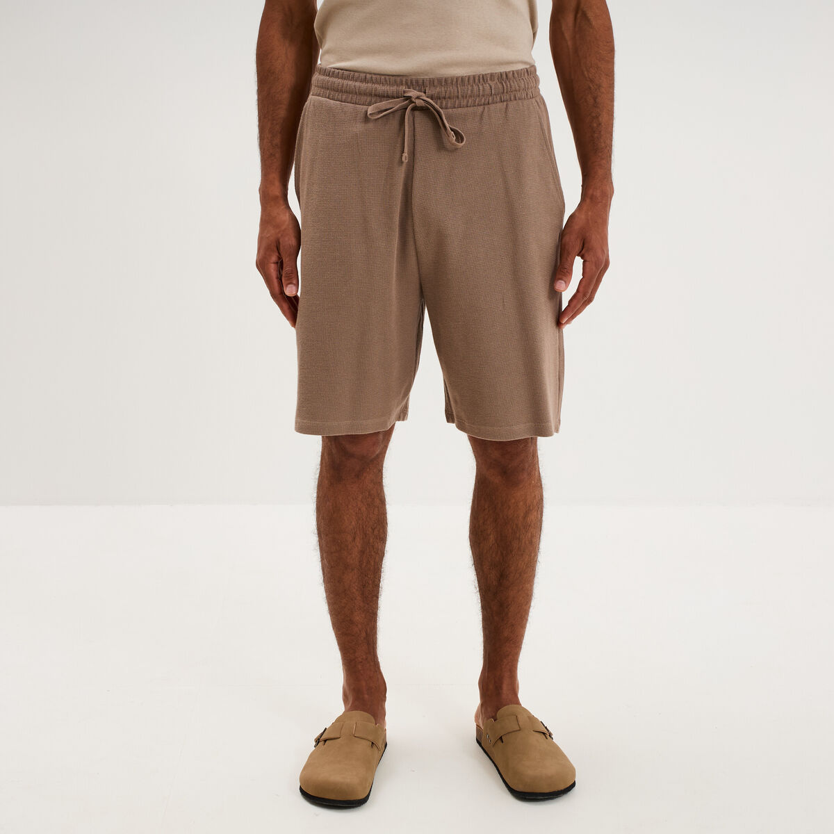 Bermuda textur&eacute; coupe droite coton marron homme