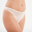 String en dentelle rose poudrée femme