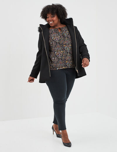 Manteau à capuche imitation fourrure noir femme grande taille