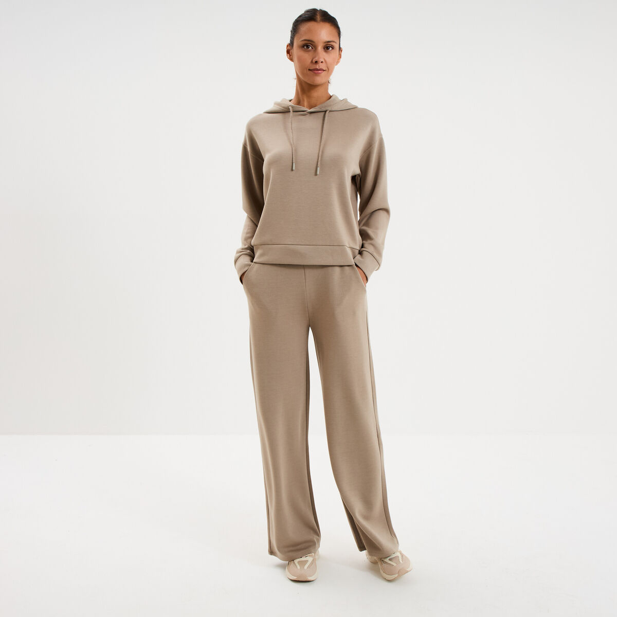 Sweat hoodie manches longues &agrave; capuche taupe femme