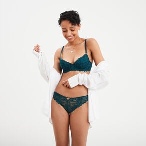 tanga en dentelle vert canard femme Tanga en dentelle vert canard femme