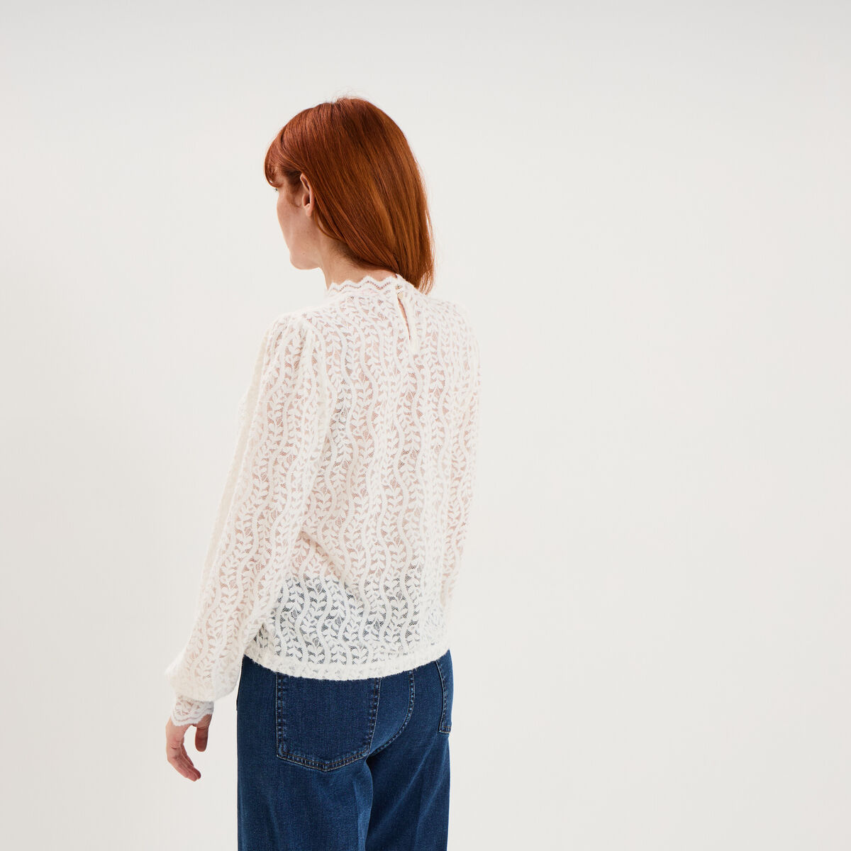 Blouse dentelle col montant blanc femme