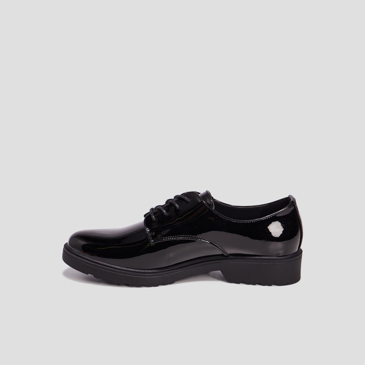 Derbies à lacets vernies Liberto noir femme