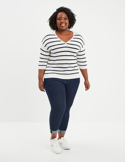 Pull col en V manches 3/4 ecru femme grande taille