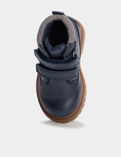 Boots &agrave; scratchs bleu marine b&eacute;b&eacute; gar&ccedil;on