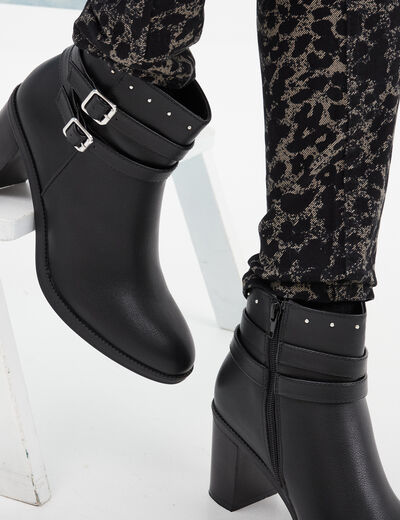 Bottines à talons et détails cloutés noir femme