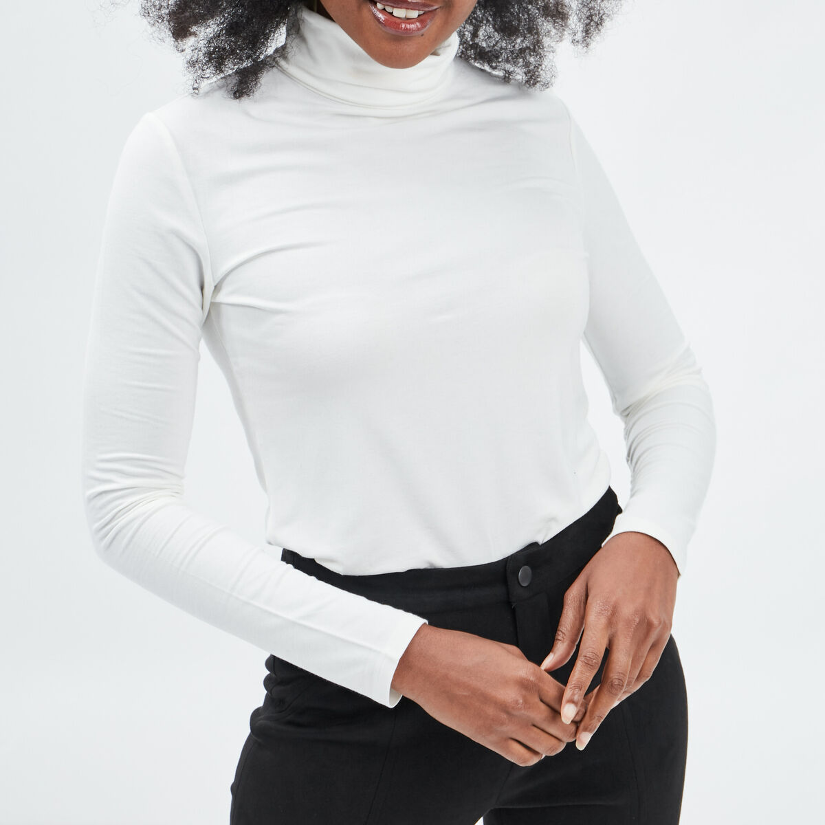 T-shirt manches longues col roul&eacute; ecru femme