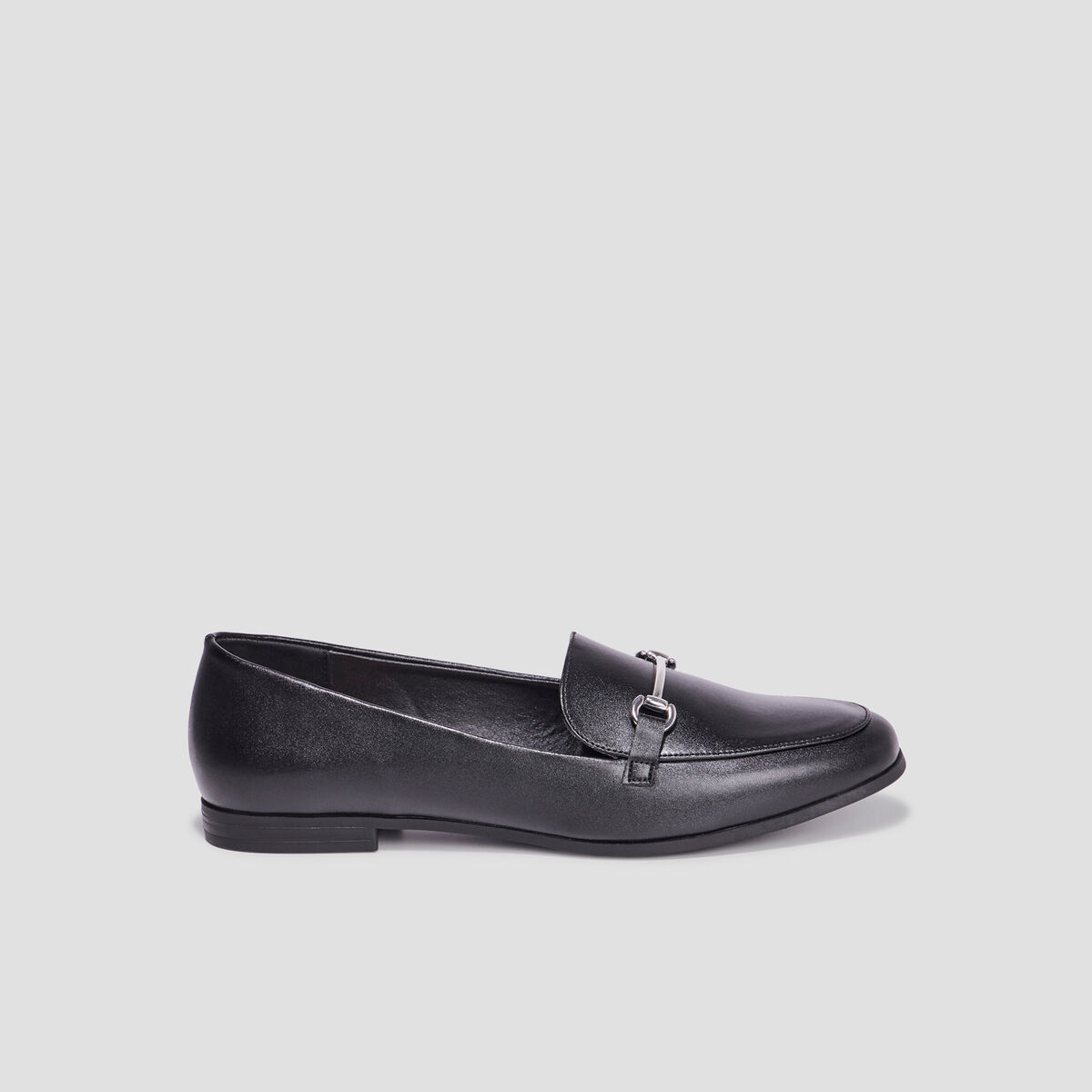 Mocassins plats avec boucles noir femme