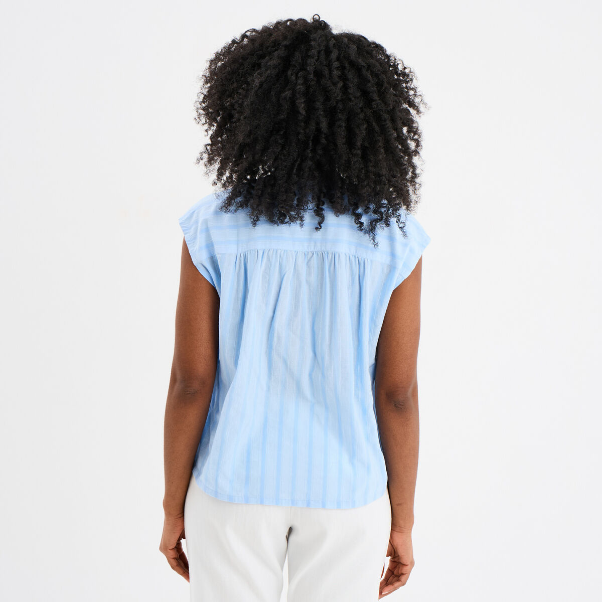 Blouse sans manches col tunisien coton bleu ciel femme