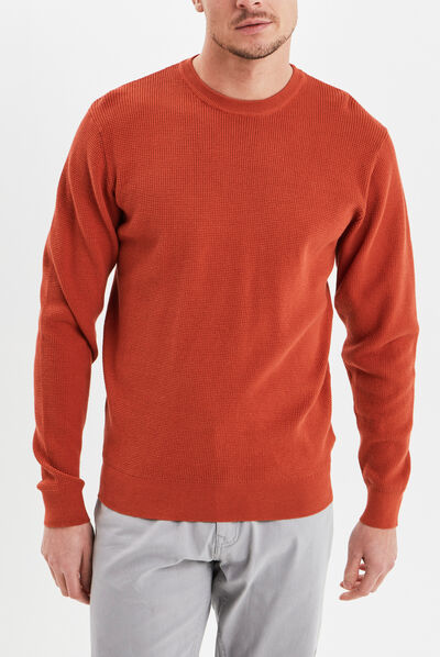 Pull avec col rond à relief orange foncé homme