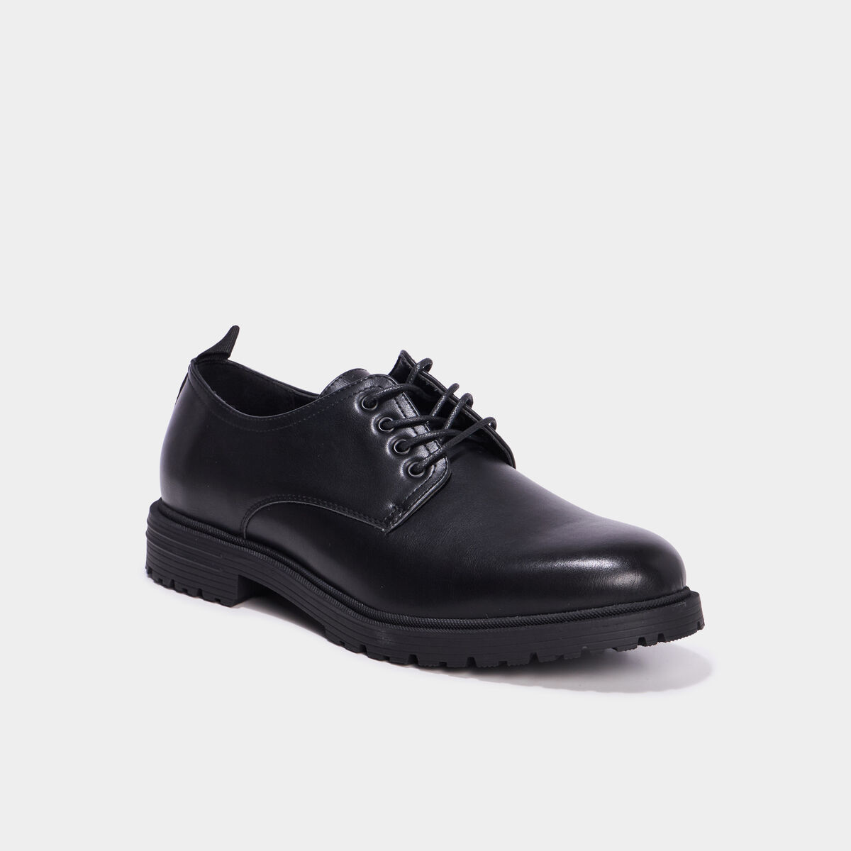 Derbies crant&eacute;es &agrave; lacets noir homme