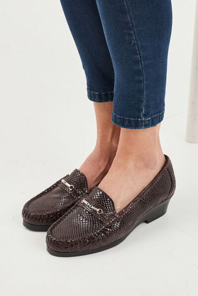 Mocassins en cuir compensés pied large bordeaux femme