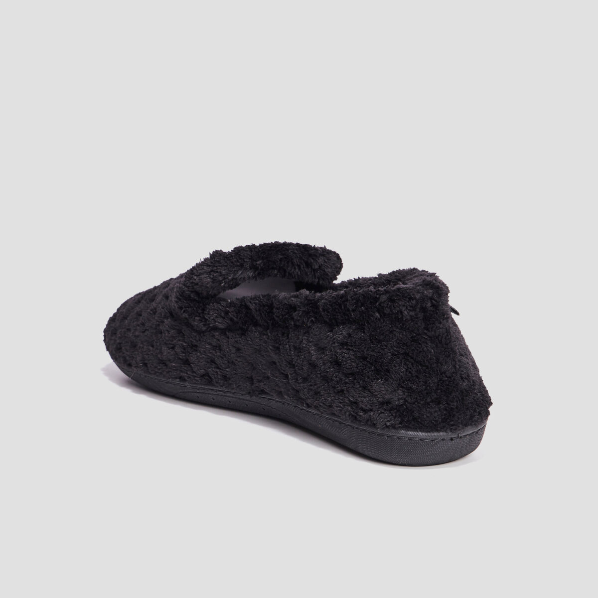 Pantoufles anti-d&eacute;rapantes fourr&eacute;es noir femme