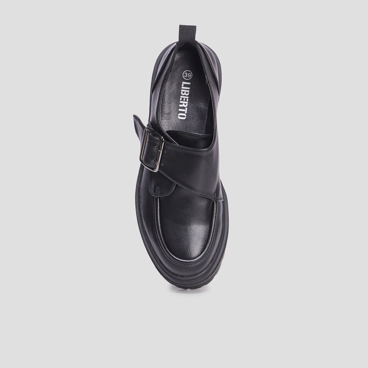 Derbies crantées avec boucle Liberto noir femme
