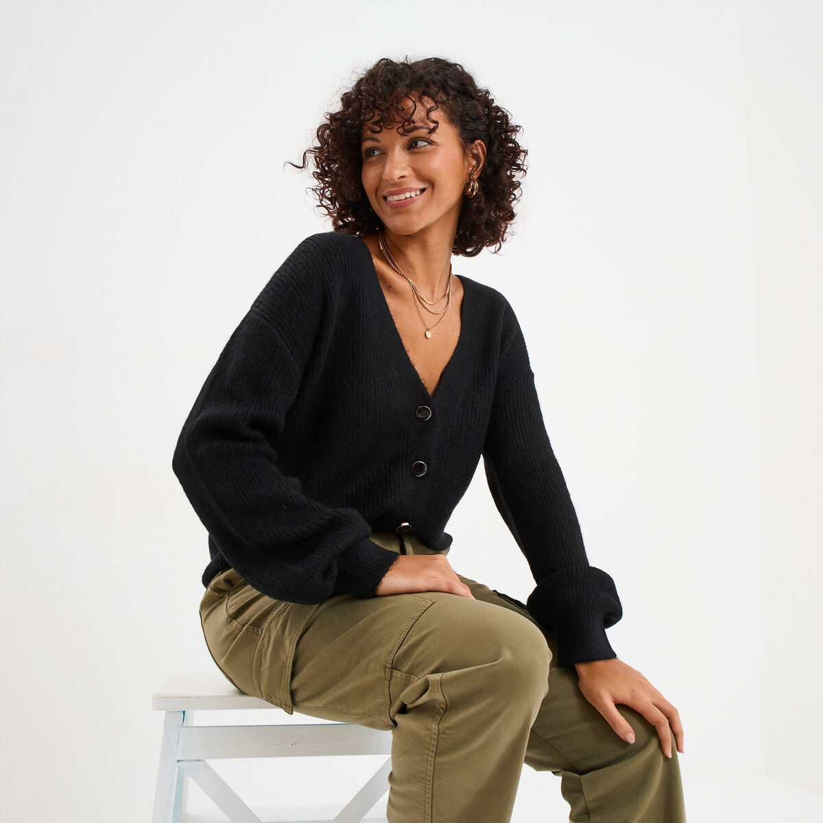 Gilet boutonné col en V noir femme