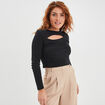 T-shirt court ajust&eacute; ouverture poitrine noir femme