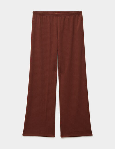 Pantalon effet gaufr&eacute; fluide bordeaux femme
