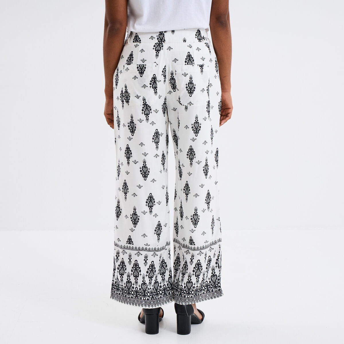 Pantalon regular ecru femme