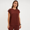 T-shirt gaufr&eacute; col rond avec boutons bordeaux femme