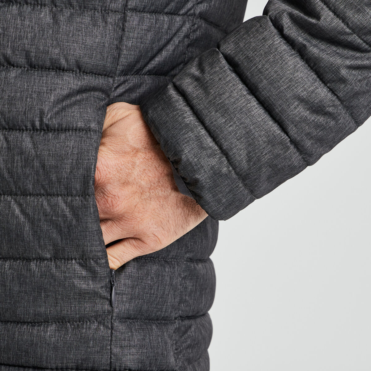Doudoune droite l&eacute;g&egrave;re d&eacute;perlante gris fonc&eacute; homme