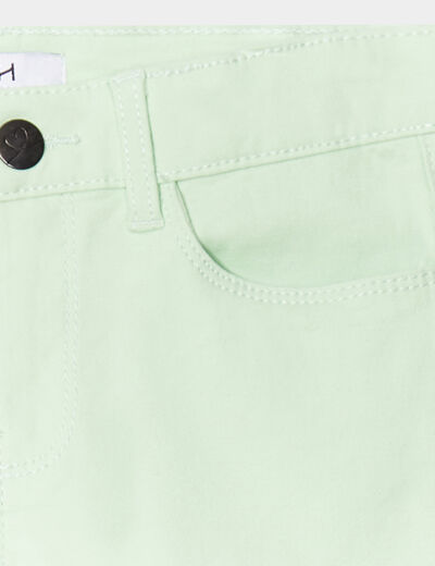 Short ajusté en twill vert clair fille