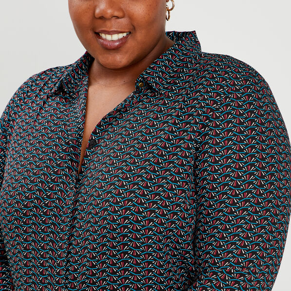 Chemise manches longues coupe ajustée noir femme grande taille