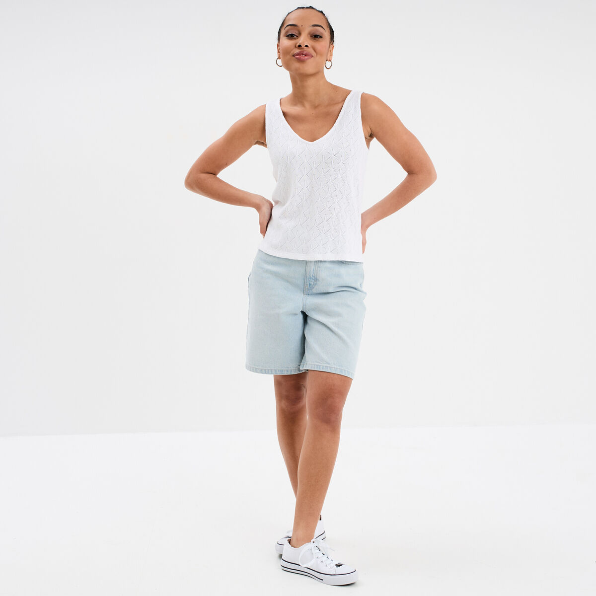 D&eacute;bardeur d&eacute;tails ajour&eacute;s blanc femme