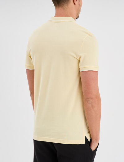 Polo manches courtes bords contrastés jaune clair homme