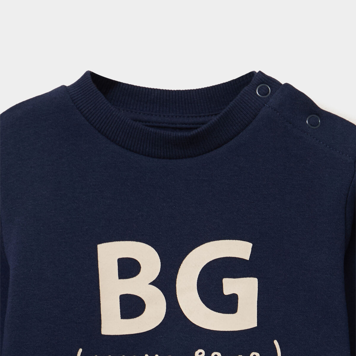 Sweat molletonn&eacute; &eacute;paule boutonn&eacute;e bleu marine b&eacute;b&eacute; gar&ccedil;on