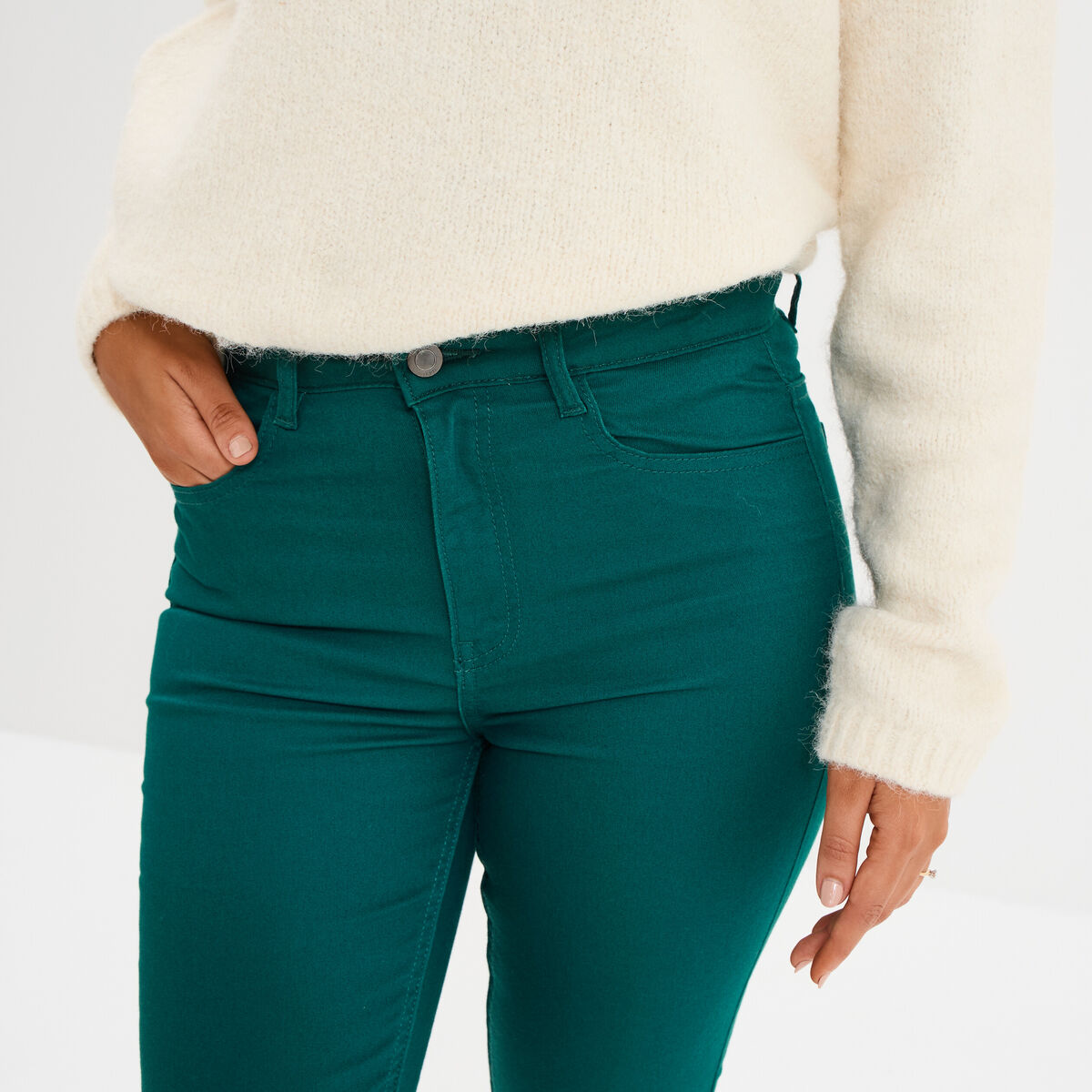 Pantalon slim stretch vert fonc&eacute; femme