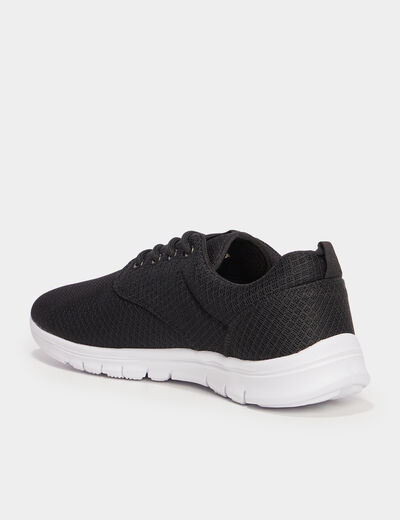 Baskets plates running crantées noir homme