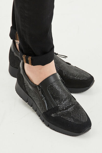 Baskets zippées en cuir pied large noir femme