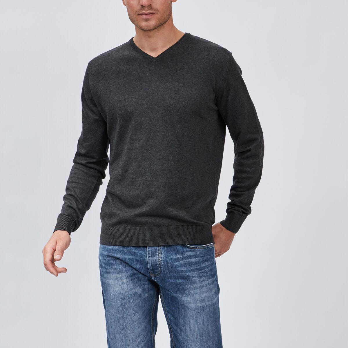 Pull jersey col V m&eacute;lange coton gris fonc&eacute; homme