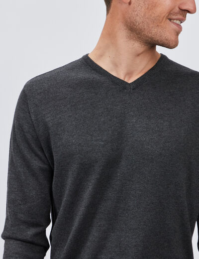 Pull avec col V gris foncé homme