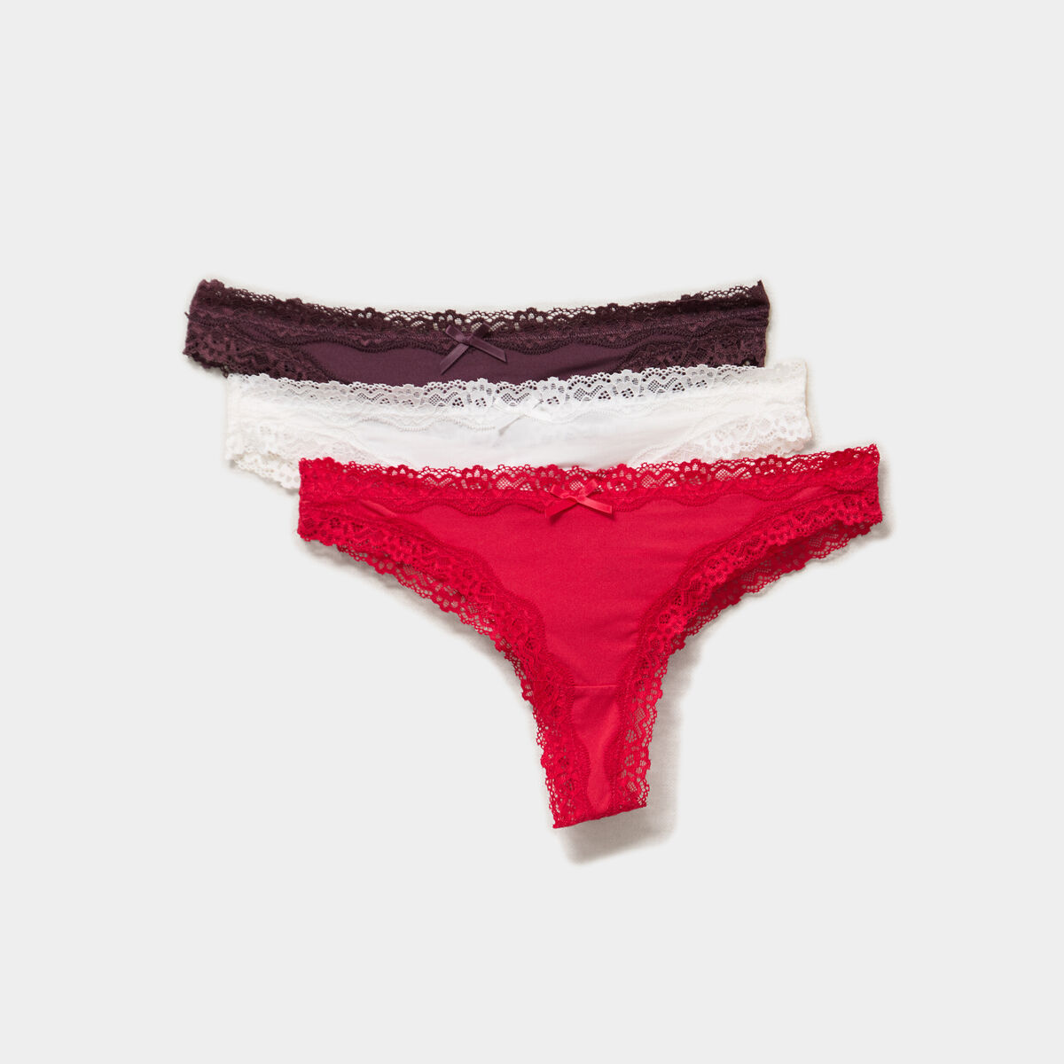 Lot 3 tangas avec dentelle rouge femme