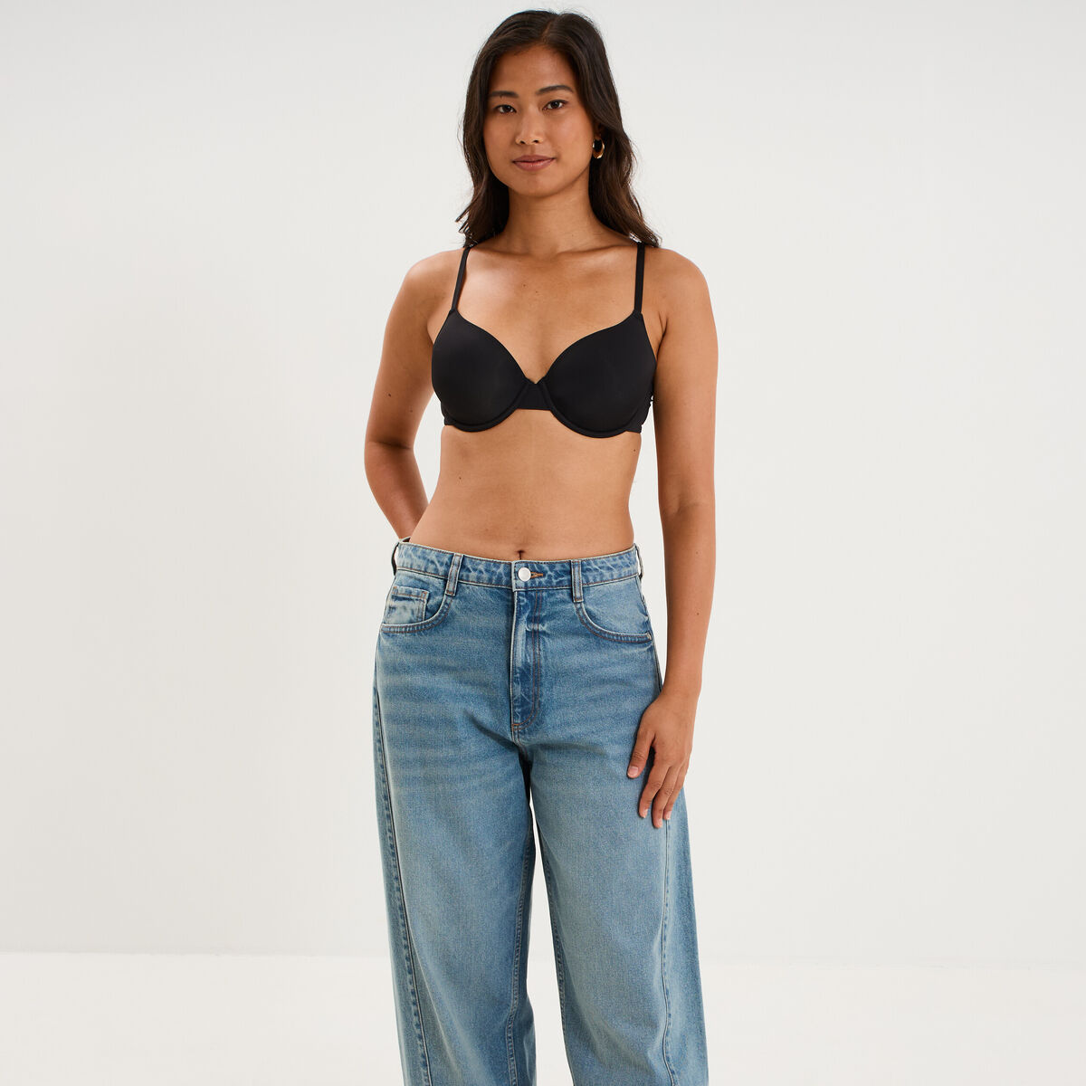 Soutien-gorge corbeille padd&eacute; microfibre noir femme