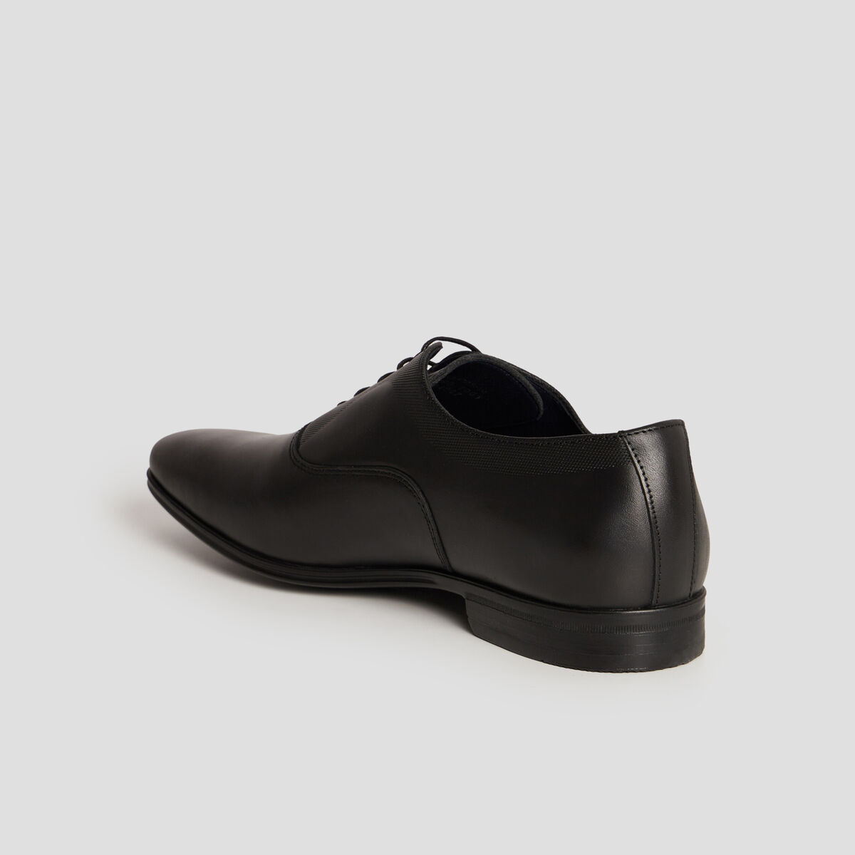 Derbies à lacets en cuir noir homme