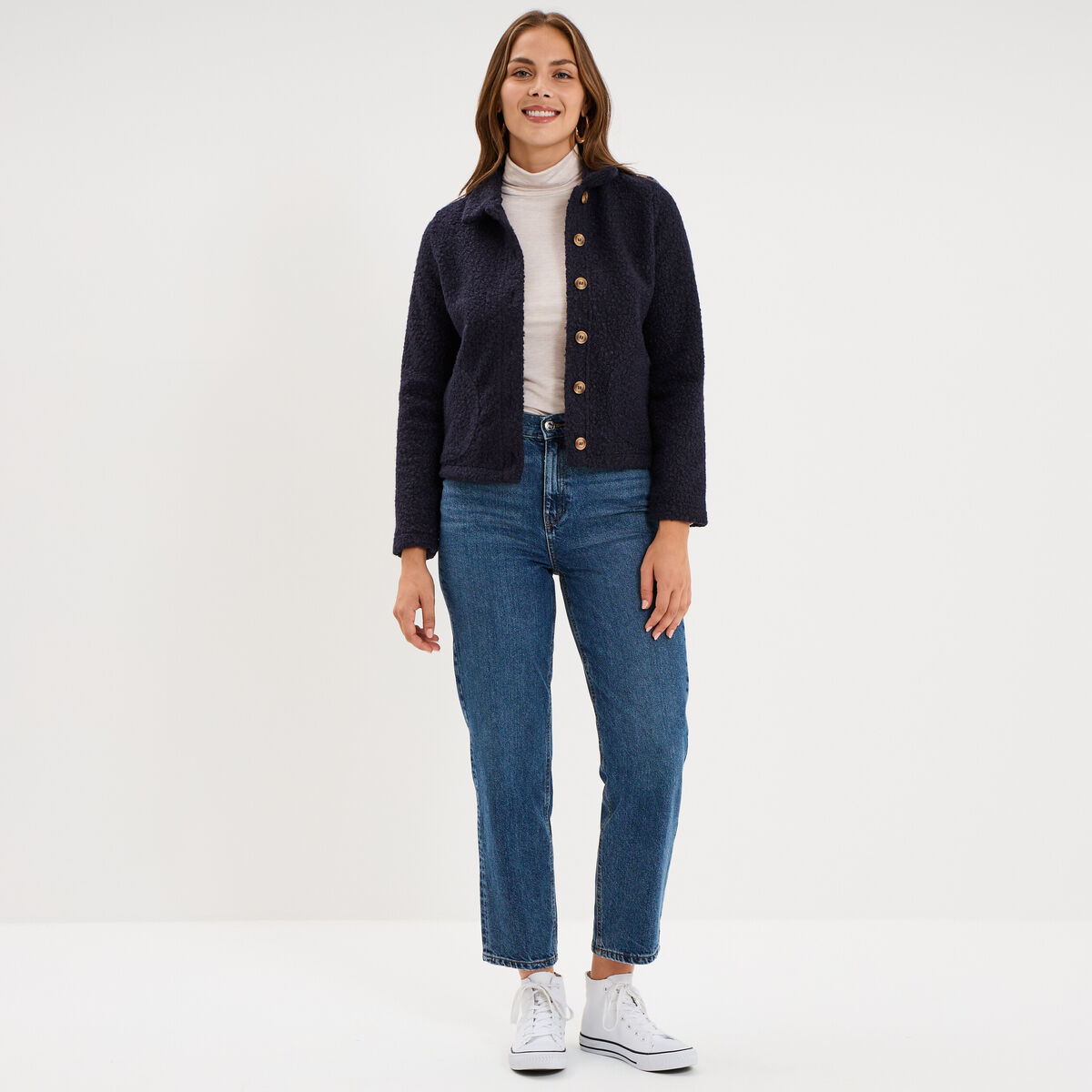 Veste courte boutonn&eacute;e effet bouclette bleu marine femme