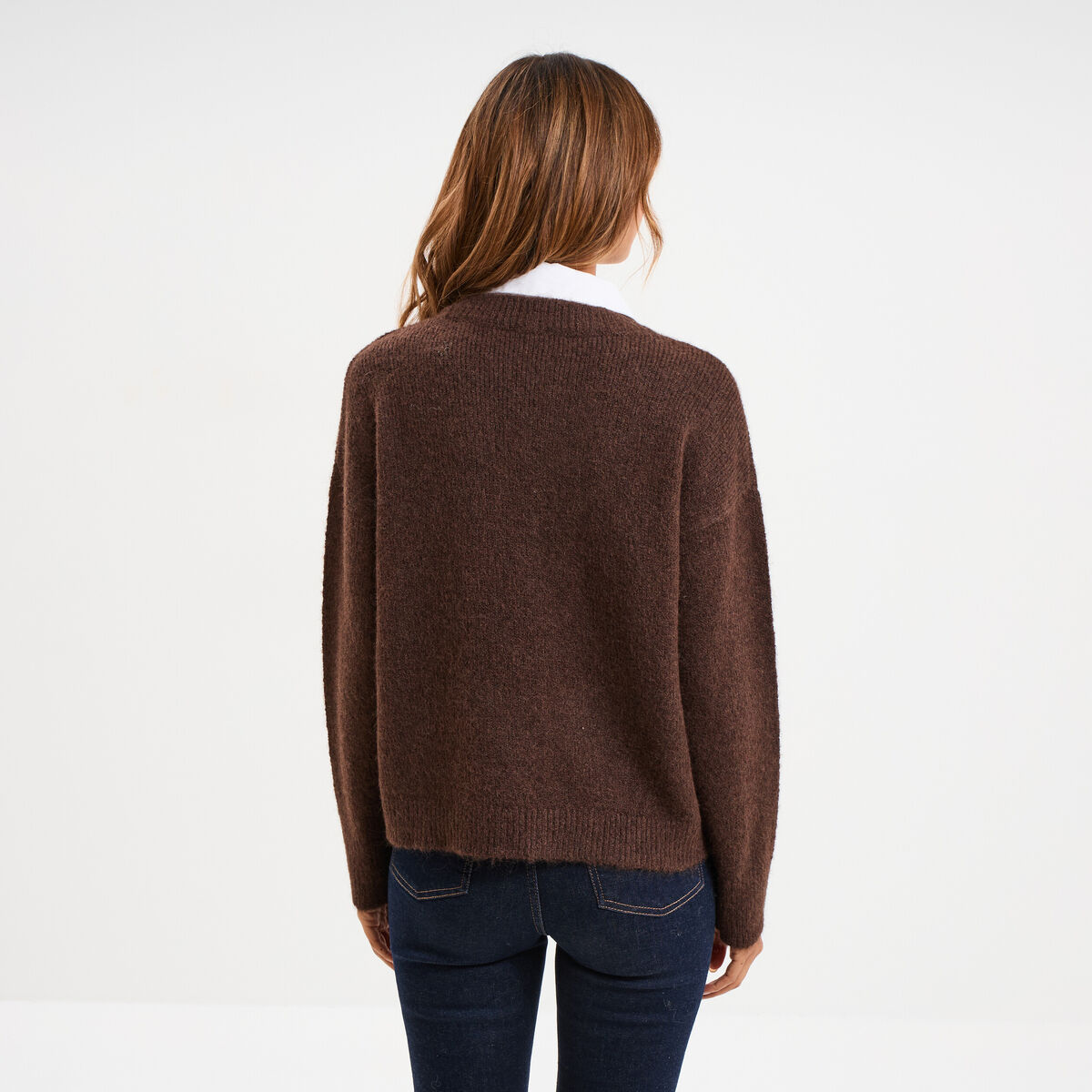 Pull 2-en-1 col chemise manches longues marron fonc&eacute; femme