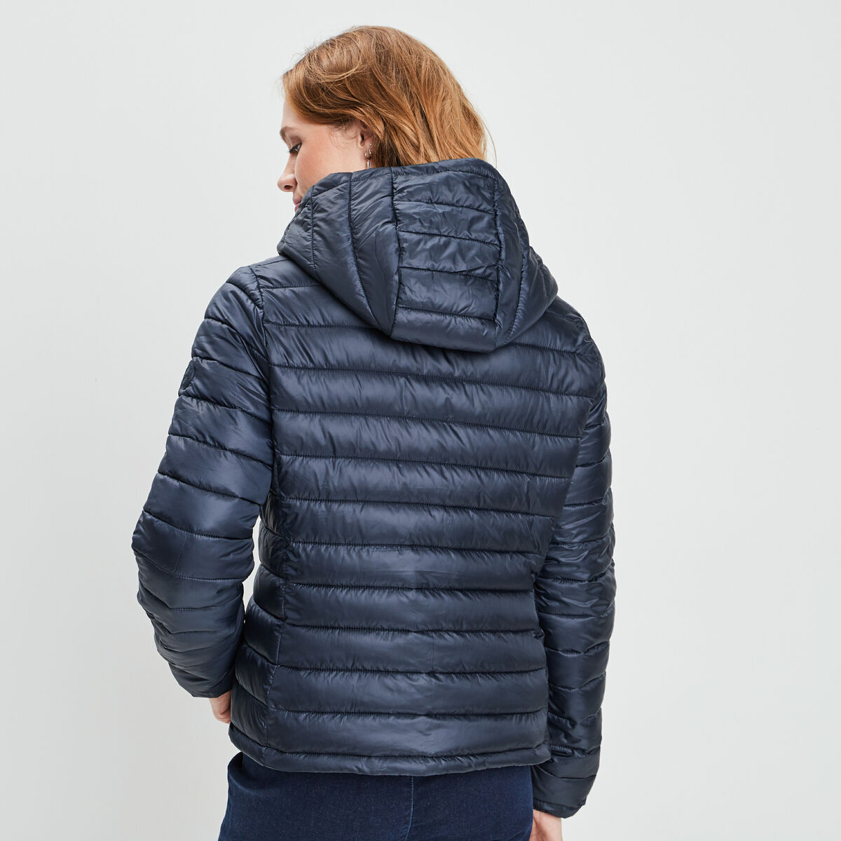 Doudoune légère déperlante à capuche bleu marine femme