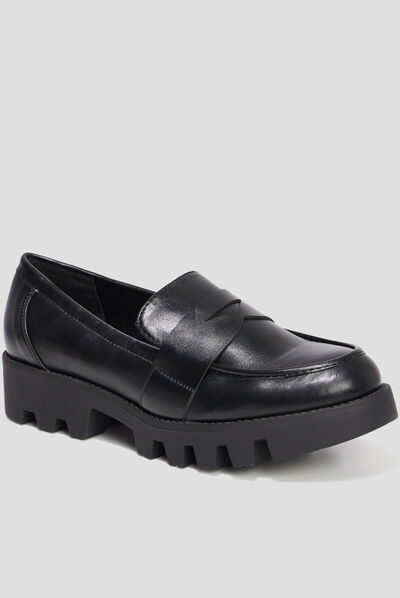 Mocassins crantés Liberto noir femme