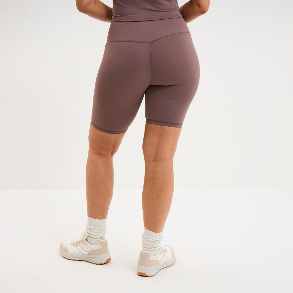 Short cycliste de sport taille haute mauve femme