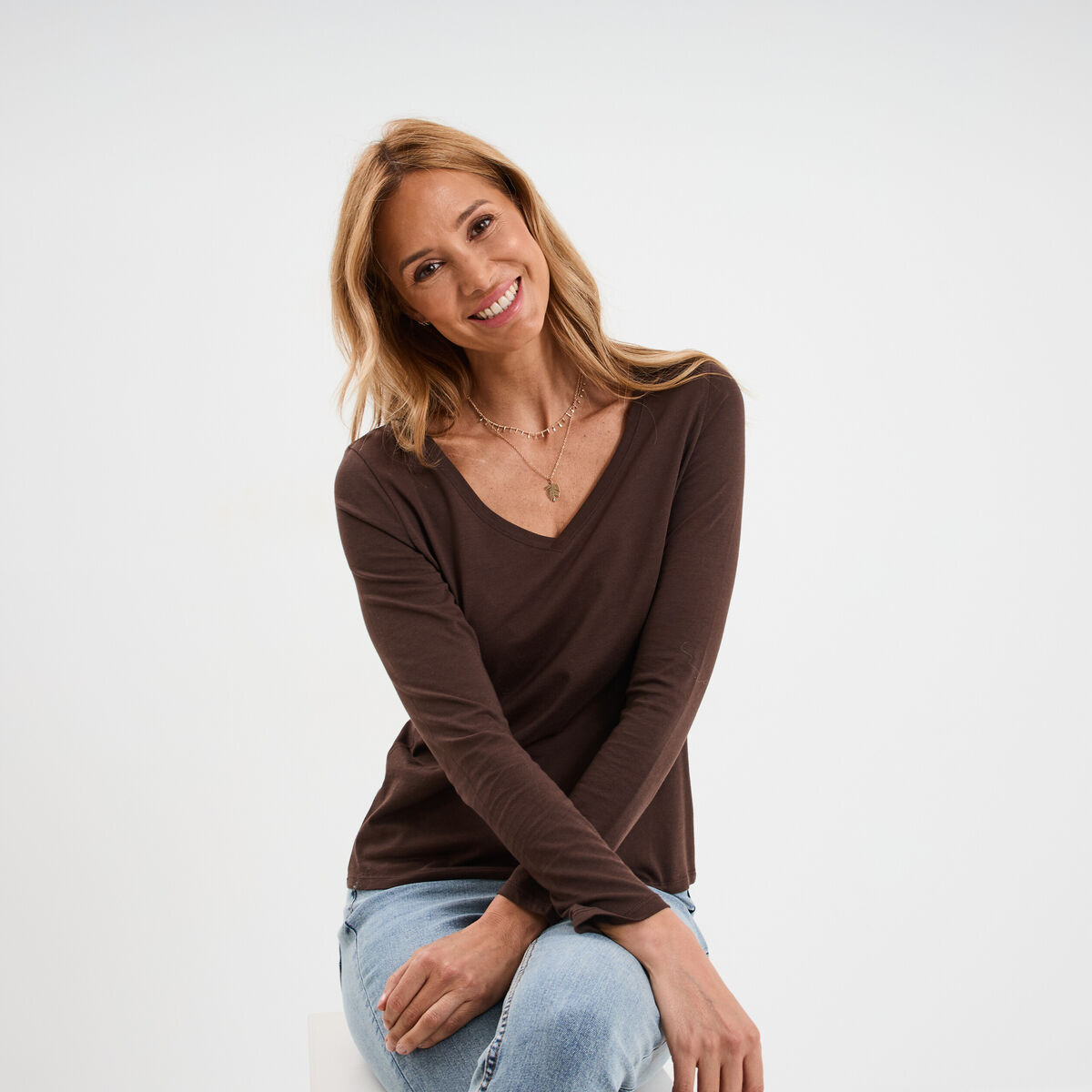 T-shirt col en V manches longues coton marron foncé femme