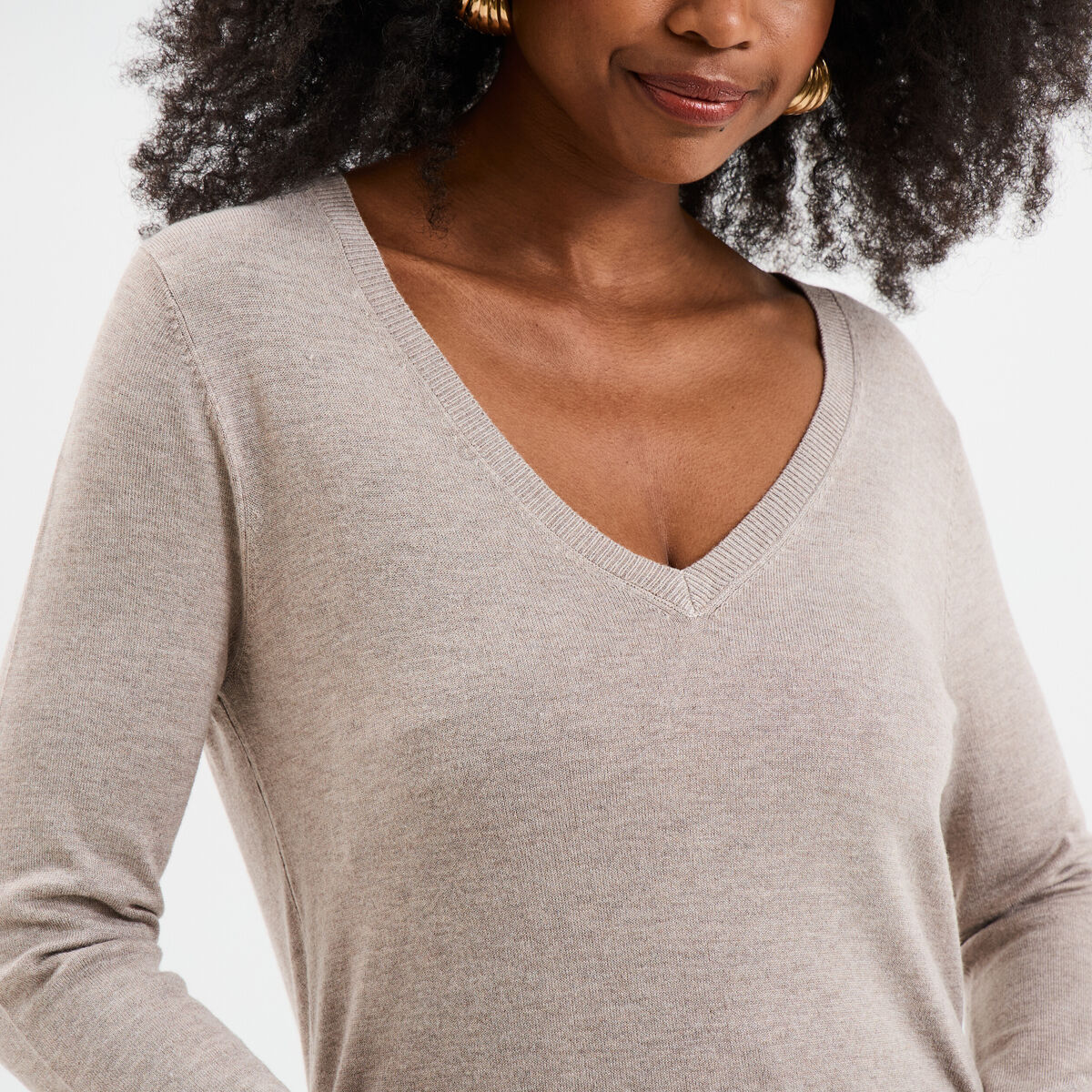 Pull col en V manches longues beige femme