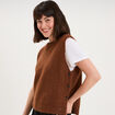 Pull col rond sans manches &agrave; boutons marron fonc&eacute; femme