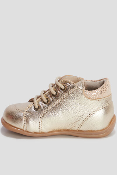 Bottillons à lacets métallisés en cuir jaune or bébé fille