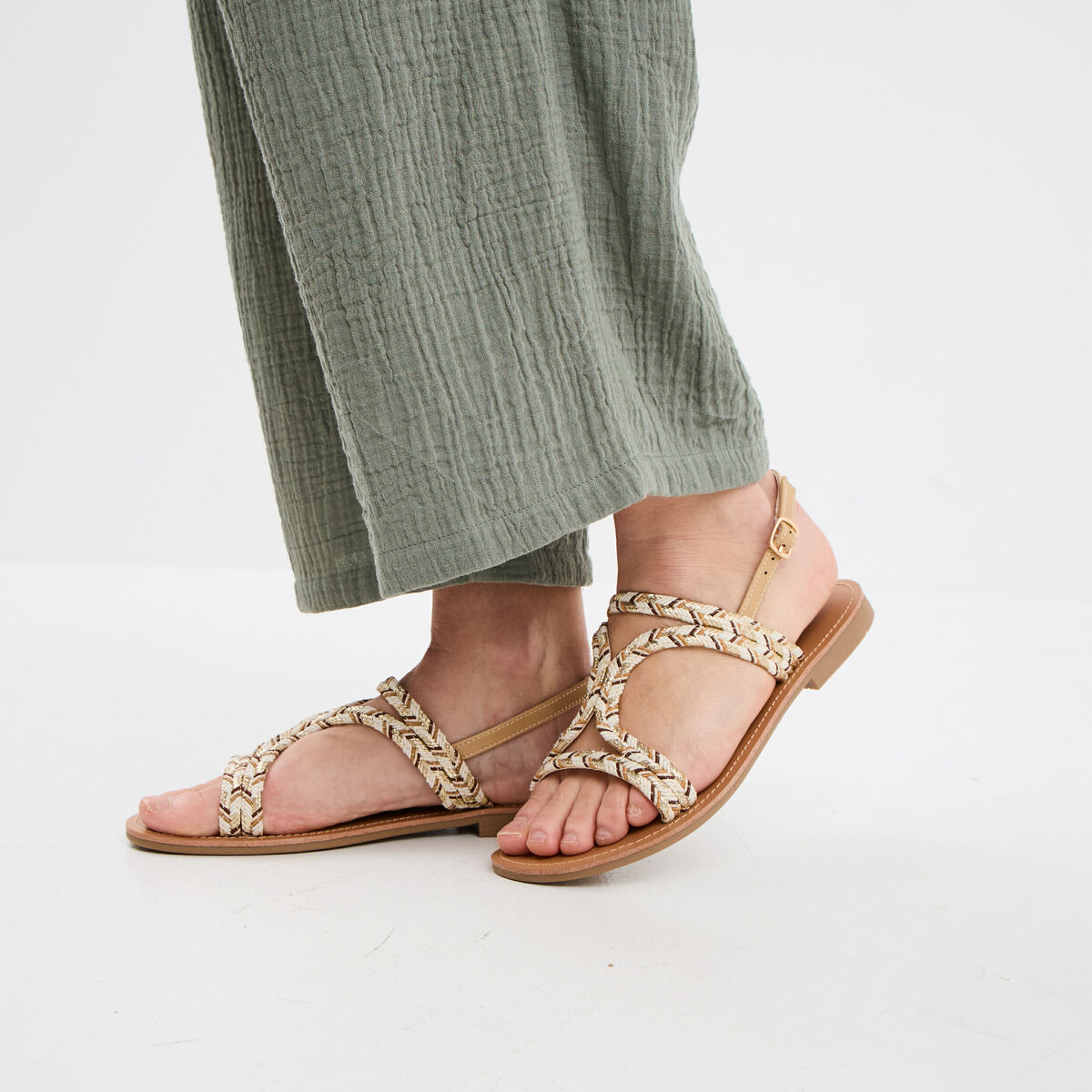 Sandales plates brides tress&eacute;es multicolore femme