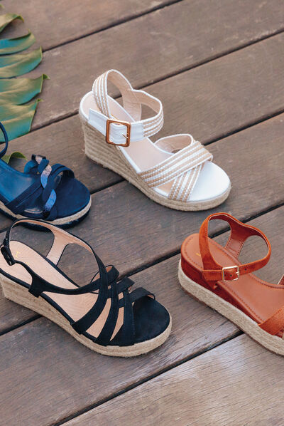 Sandales compensées noir femme