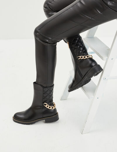 Bottes matelassées avec chaînes noir femme