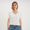 Blouse manches courtes col V dentelle blanc femme